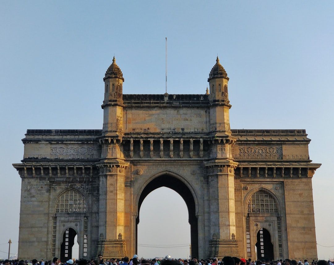 gateway of india mumbai sunset monument crowd accommodation